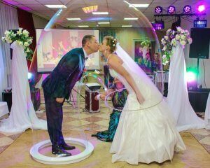 Шоу мыльных пузырей на свадьбе